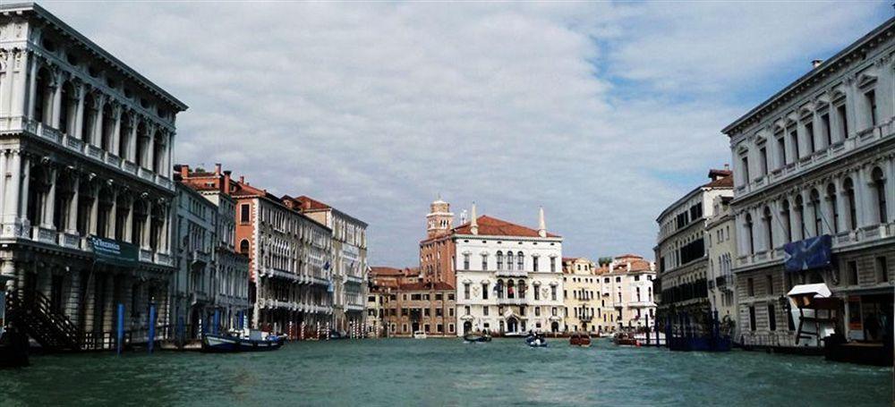 Appartamento Garden Ca' Rezzonico Veneţia Exterior foto