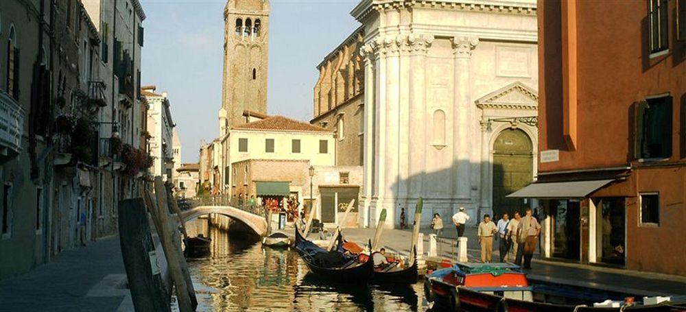 Appartamento Garden Ca' Rezzonico Veneţia Exterior foto