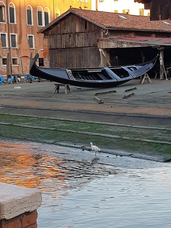 Appartamento Garden Ca' Rezzonico Veneţia Exterior foto